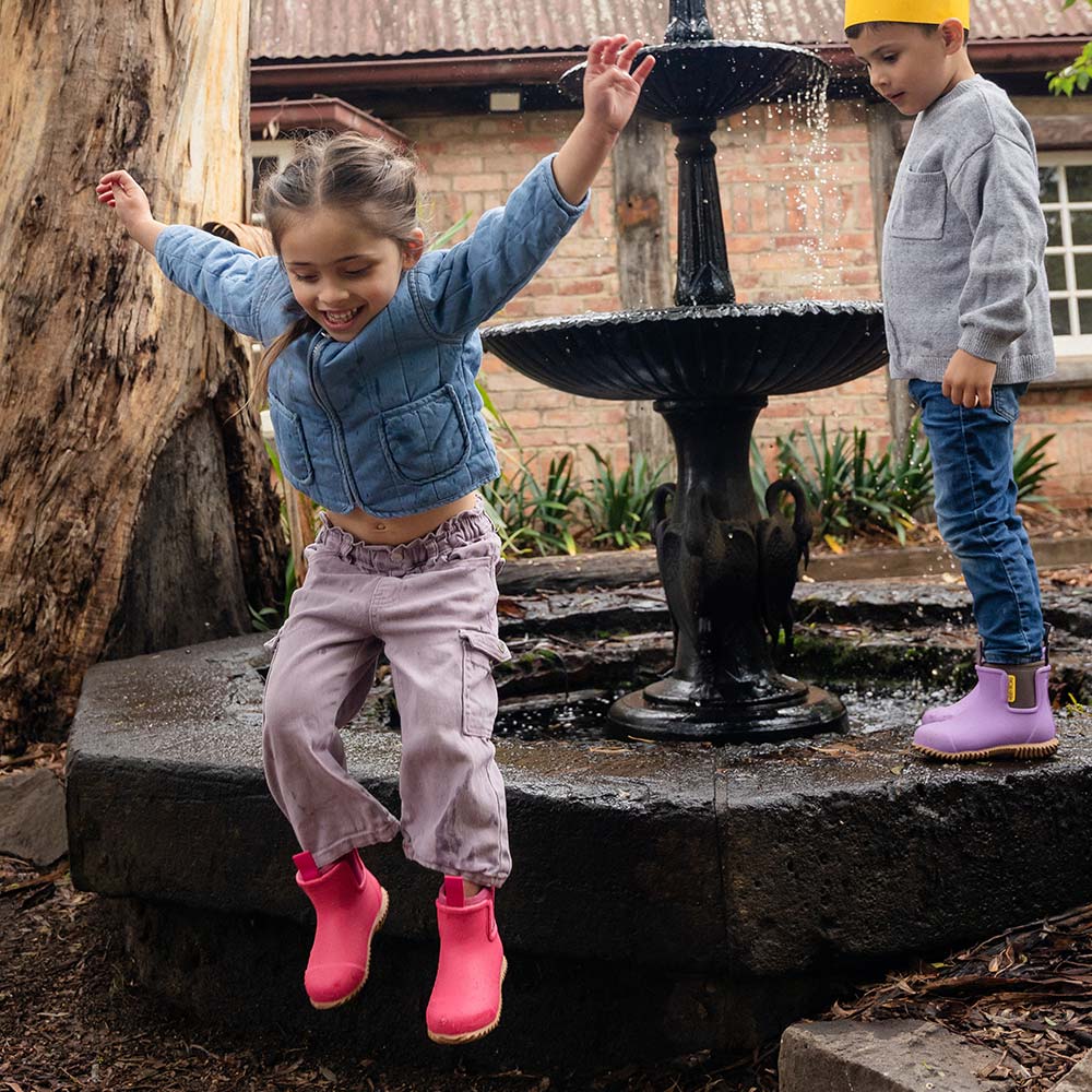 Bobbi Kids Wellington Boot // Fuchsia Pink - Image 5